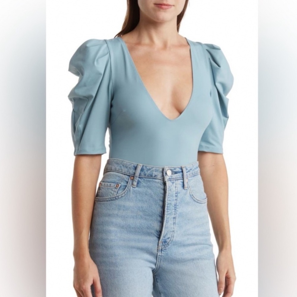 Free People VaVaVoom Puff Sleeve Bodysuit Plunge Neck Sexy Sky Blue Size L NWT